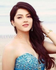 Actress Mehreen Pirzada Pics