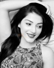 Actress Mehreen Pirzada Pics
