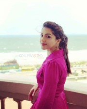 Actress Mehrene Kaur Pirzada Photoshoot Pictures
