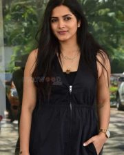 Actress Pavani Gangireddy at Save the Tigers Press Meet Photos 08