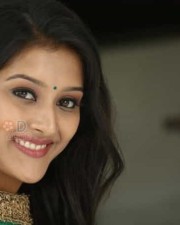 Actress Pooja Jhaveri Pictures