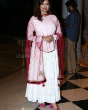 Actress Pooja Kumar At Kadaram Kondan Press Meet Pictures