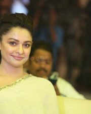 Actress Pooja Kumar At Vishwaroopam Audio Launch Photos