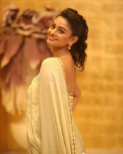 Pooja Kumar 1 Actress Pooja Kumar At Vishwaroopam Audio Launch Pictures