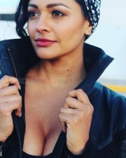 Pooja Kumar 49 Actress Pooja Kumar Hot Sexy Photos