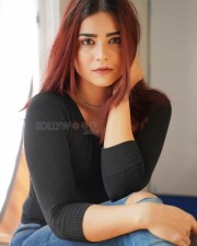 Actress Priyanka Sharma Latest Photoshoot Pictures