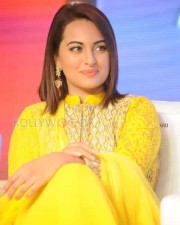 Actress Sonakshi Sinha At Lingaa Promot Event Pictures
