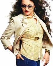 Actress Sonakshi Sinha Sexy Photos