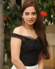 Actress Tanya Hope Photos
