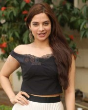 Actress Tanya Hope Photos