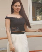 Actress Tanya Hope Photos