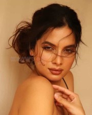 Actress Tanya Hope Sultry Hot Photos