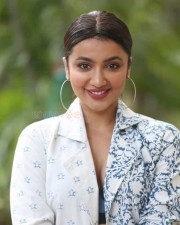 Actress Tejaswi Madivada At Commitment Movie Trailer Launch Photos