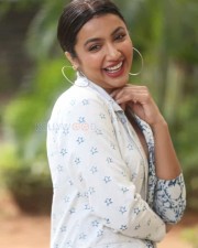 Actress Tejaswi Madivada At Commitment Movie Trailer Launch Photos