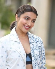 Actress Tejaswi Madivada At Commitment Movie Trailer Launch Photos