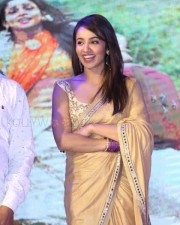 Actress Tejaswi Madivada Latest Photos Sexy Saree Pictures