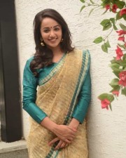 Actress Tejaswi Madivada Saree Photos