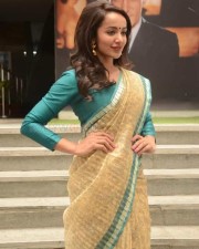 Actress Tejaswi Madivada Saree Photos