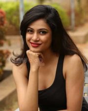 Actress Zara Sexy Photos