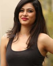 Actress Zara Sexy Photos