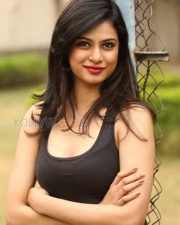 Actress Zara Sexy Photos