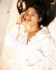 Anchor Sravanthi Chokkarapu Hot Glamour Pictures