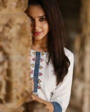 Beautiful Actress Riya Suman Photoshoot Stills