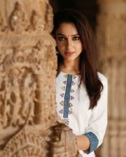 Beautiful Actress Riya Suman Photoshoot Stills