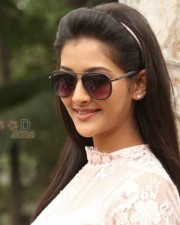 Beautiful And Sexy Pooja Jhaveri Photos