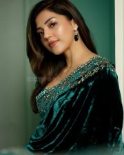 Beautiful Mehreen Pirzada in a Green Velvet Saree with Gold and Silver Embroidery Photos 04