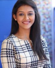 Beautiful Pooja Jhaveri Photoshoot Pictures