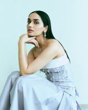 Beauty Queen Manushi Chhillar in a Cream Sleeveless Gown Photos 03