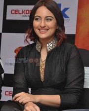 Bollywood Actress Sonakshi Sinha Pictures
