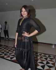 Bollywood Actress Sonakshi Sinha Pictures