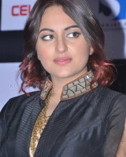 Bollywood Actress Sonakshi Sinha Pictures