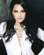 Bollywood Actress Sonakshi Sinha Sexy Photos