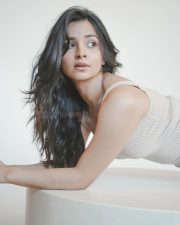 Charming Mahima Makwana in a White Sleeveless Bodycon Dress Photos 02 Charming Mahima Makwana in a White Sleeveless Bodycon Dress Photos 02