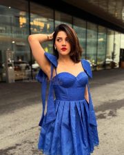 Classy Mehreen Prizada in a Blue Mini Gown Photos 01