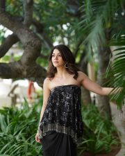 Indra Movie Heroine Mehreen Pirzada in a Black Strapless Dress Photos 08