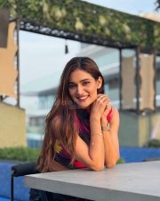 Magnetic Actress Mukti Mohan in a Magenta Top Photos 04