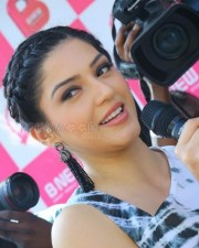 Mehreen Pirzada At The Launch Of B New Mobile Store In Hindupur Photos