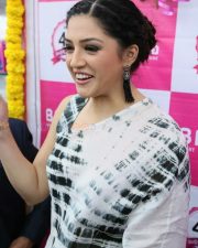 Mehreen Pirzada At The Launch Of B New Mobile Store In Hindupur Photos