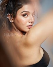 Poised Actress Wamiqa Gabbi in a Black off shoulder top Photos 01