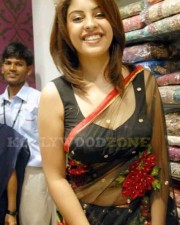 Richa Gangopadhyay Hot Cleavage Pics
