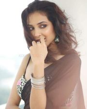 Riya Suman Seductive Black Saree Photos 02