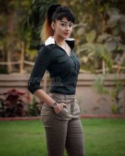 Sexy Fitness Trainer Sapna Vyas Hot Photos