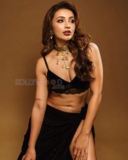 Smoldering Tejaswi Madivada Cleavage in a Black Bralette and Velvet Draped Skirt Photos 02 Smoldering Tejaswi Madivada Cleavage in a Black Bralette and Velvet Draped Skirt Photos 02