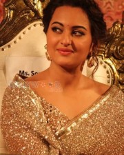 Sonakshi Sinha At Lingaa Audio Launch Pictures