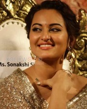 Sonakshi Sinha At Lingaa Audio Launch Pictures