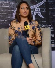 Sonakshi Sinha Promotes Lingaa Pictures